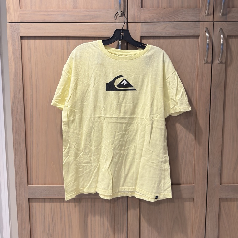 Quiksilver Light Yellow Men’s Short Sleeve Tee
